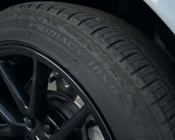 Білий Тесла Модель 3, об'ємом двигуна 0 л та пробігом 22 тис. км за 25900 $, фото 10 на Automoto.ua