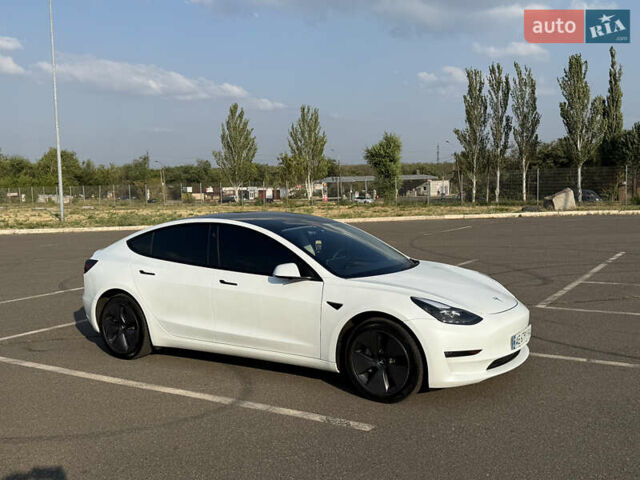 Белый Тесла Модель 3, объемом двигателя 0 л и пробегом 34 тыс. км за 25000 $, фото 1 на Automoto.ua