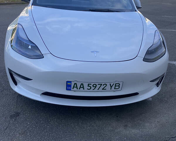 Білий Тесла Модель 3, об'ємом двигуна 0 л та пробігом 67 тис. км за 22700 $, фото 4 на Automoto.ua