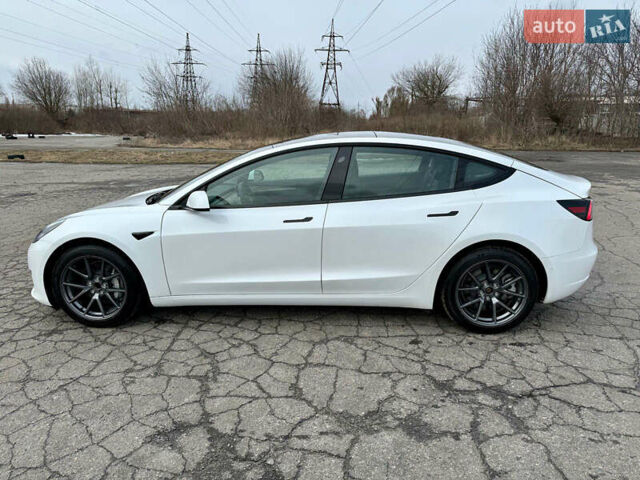 Білий Тесла Модель 3, об'ємом двигуна 0 л та пробігом 35 тис. км за 20000 $, фото 4 на Automoto.ua