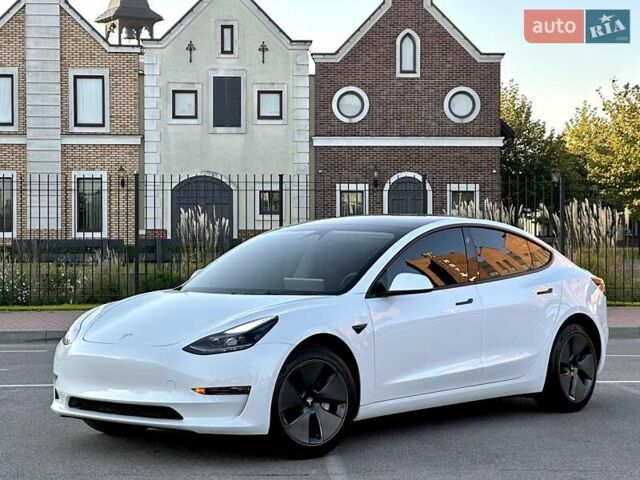 Білий Тесла Модель 3, об'ємом двигуна 0 л та пробігом 2 тис. км за 27700 $, фото 5 на Automoto.ua
