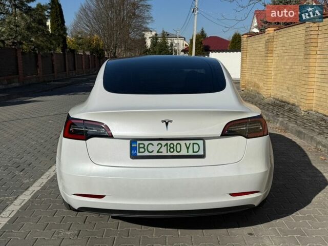 Білий Тесла Модель 3, об'ємом двигуна 0 л та пробігом 55 тис. км за 21000 $, фото 11 на Automoto.ua