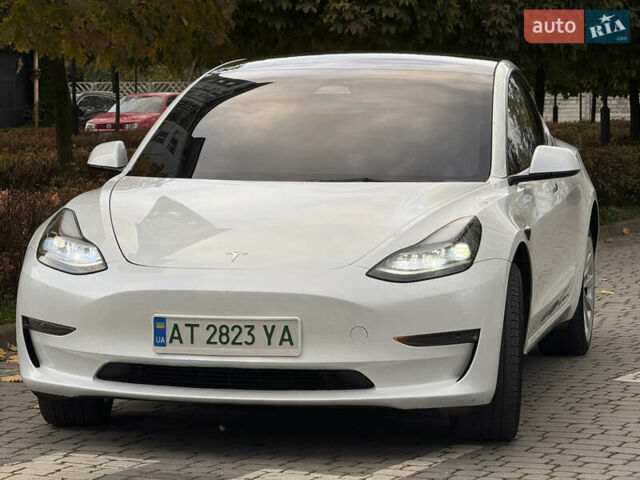 Белый Тесла Модель 3, объемом двигателя 0 л и пробегом 33 тыс. км за 24999 $, фото 4 на Automoto.ua