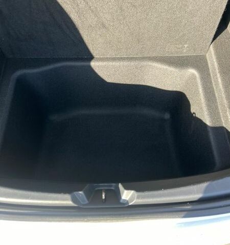 Белый Тесла Модель 3, объемом двигателя 0 л и пробегом 86 тыс. км за 17500 $, фото 13 на Automoto.ua