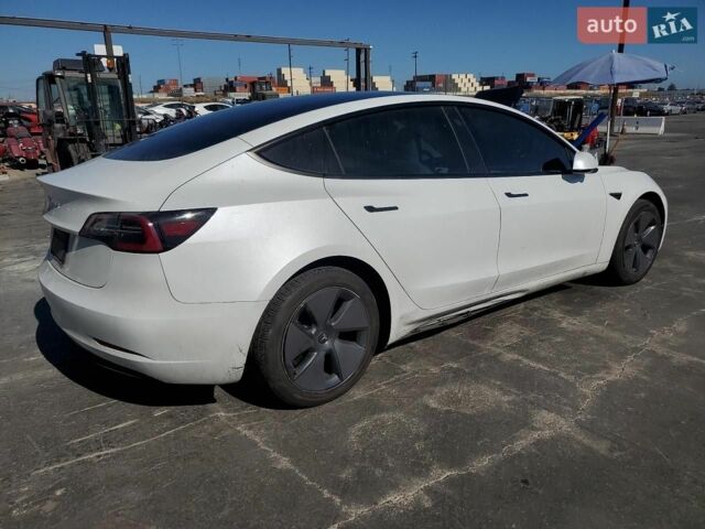 Білий Тесла Модель 3, об'ємом двигуна 0 л та пробігом 49 тис. км за 7500 $, фото 3 на Automoto.ua
