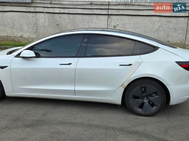 Белый Тесла Модель 3, объемом двигателя 0 л и пробегом 108 тыс. км за 18500 $, фото 11 на Automoto.ua