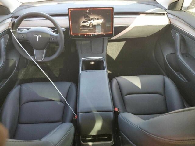 Білий Тесла Модель 3, об'ємом двигуна 0 л та пробігом 22 тис. км за 8000 $, фото 7 на Automoto.ua