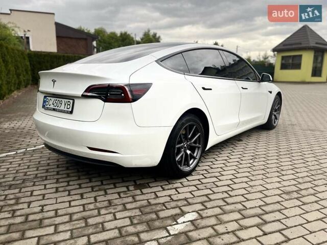 Білий Тесла Модель 3, об'ємом двигуна 0 л та пробігом 33 тис. км за 20310 $, фото 8 на Automoto.ua