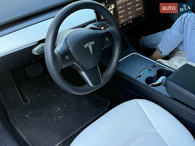 Белый Тесла Модель 3, объемом двигателя 0 л и пробегом 89 тыс. км за 17900 $, фото 4 на Automoto.ua