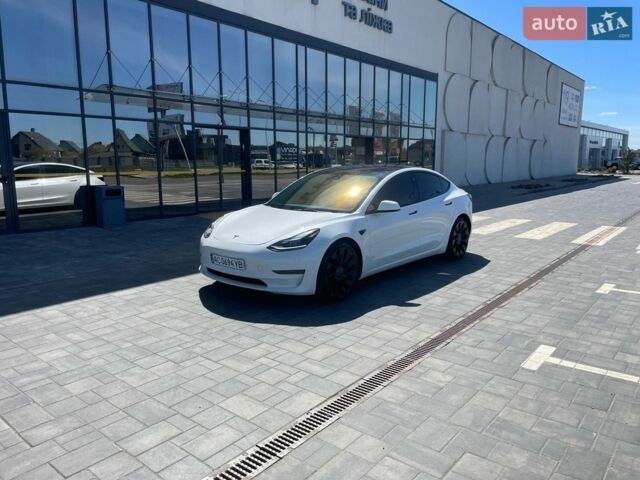 Білий Тесла Модель 3, об'ємом двигуна 0 л та пробігом 88 тис. км за 23750 $, фото 19 на Automoto.ua