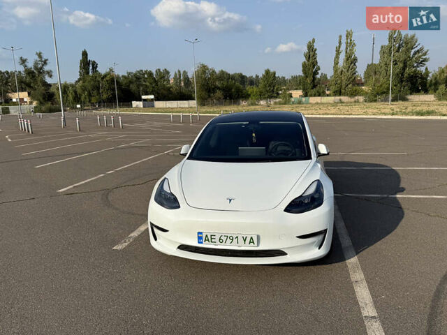 Белый Тесла Модель 3, объемом двигателя 0 л и пробегом 34 тыс. км за 25000 $, фото 2 на Automoto.ua