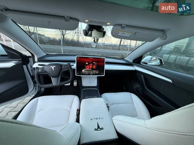 Білий Тесла Модель 3, об'ємом двигуна 0 л та пробігом 42 тис. км за 25500 $, фото 13 на Automoto.ua