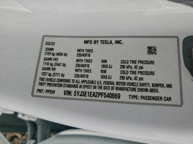 Белый Тесла Модель 3, объемом двигателя 0 л и пробегом 55 тыс. км за 7000 $, фото 12 на Automoto.ua