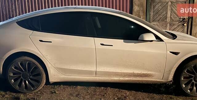 Белый Тесла Модель 3, объемом двигателя 0 л и пробегом 26 тыс. км за 27200 $, фото 1 на Automoto.ua