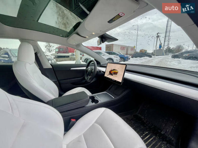 Білий Тесла Модель 3, об'ємом двигуна 0 л та пробігом 76 тис. км за 18800 $, фото 24 на Automoto.ua