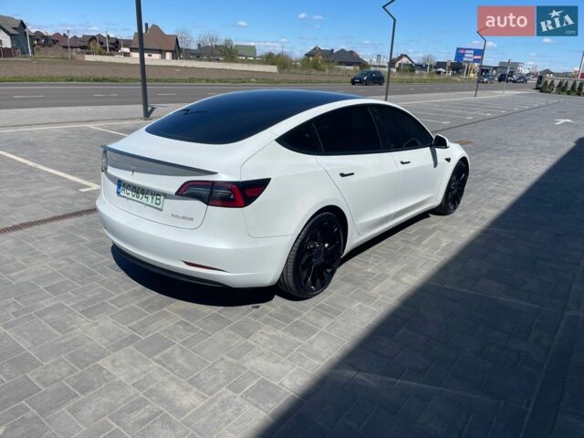 Білий Тесла Модель 3, об'ємом двигуна 0 л та пробігом 88 тис. км за 22750 $, фото 17 на Automoto.ua