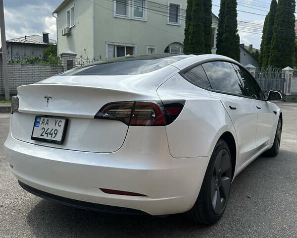 Білий Тесла Модель 3, об'ємом двигуна 0 л та пробігом 32 тис. км за 19500 $, фото 12 на Automoto.ua