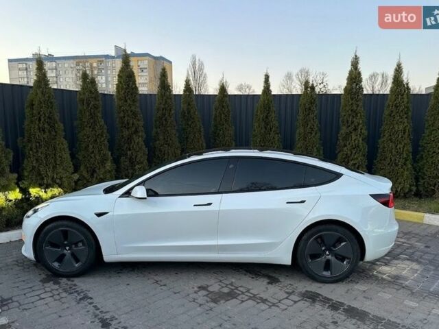 Белый Тесла Модель 3, объемом двигателя 0 л и пробегом 79 тыс. км за 22000 $, фото 5 на Automoto.ua