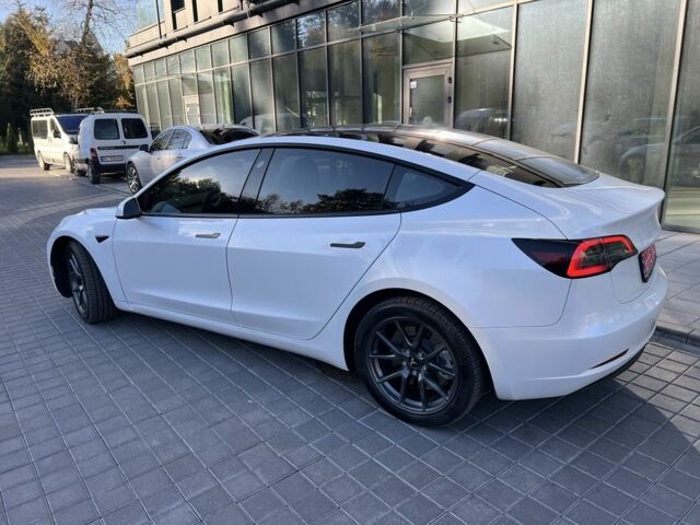 Білий Тесла Модель 3, об'ємом двигуна 0 л та пробігом 52 тис. км за 20300 $, фото 10 на Automoto.ua