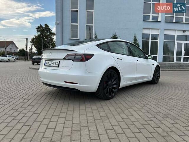 Білий Тесла Модель 3, об'ємом двигуна 0 л та пробігом 5 тис. км за 36500 $, фото 8 на Automoto.ua