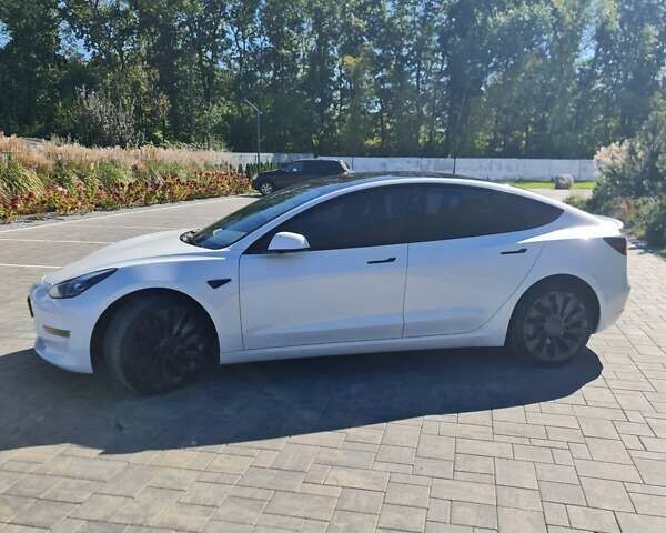 Белый Тесла Модель 3, объемом двигателя 0 л и пробегом 25 тыс. км за 36000 $, фото 10 на Automoto.ua
