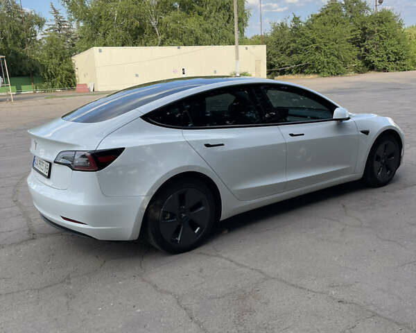 Белый Тесла Модель 3, объемом двигателя 0 л и пробегом 22 тыс. км за 25000 $, фото 9 на Automoto.ua