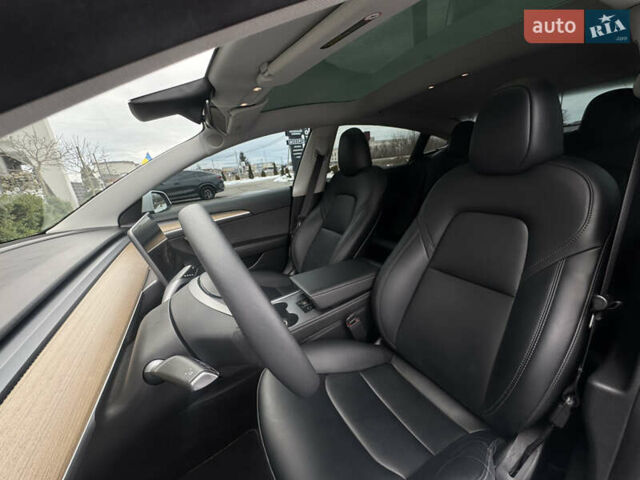 Белый Тесла Модель 3, объемом двигателя 0 л и пробегом 30 тыс. км за 22700 $, фото 27 на Automoto.ua