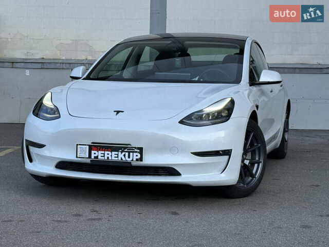 Білий Тесла Модель 3, об'ємом двигуна 0 л та пробігом 3 тис. км за 25799 $, фото 7 на Automoto.ua