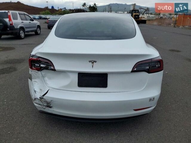 Білий Тесла Модель 3, об'ємом двигуна 0 л та пробігом 40 тис. км за 8000 $, фото 5 на Automoto.ua