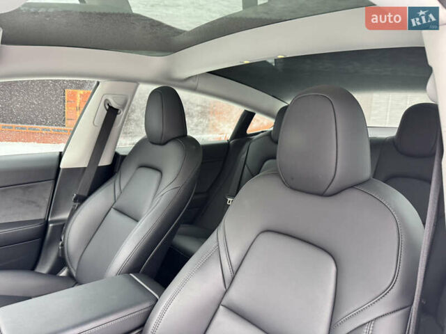 Белый Тесла Модель 3, объемом двигателя 0 л и пробегом 34 тыс. км за 21000 $, фото 10 на Automoto.ua