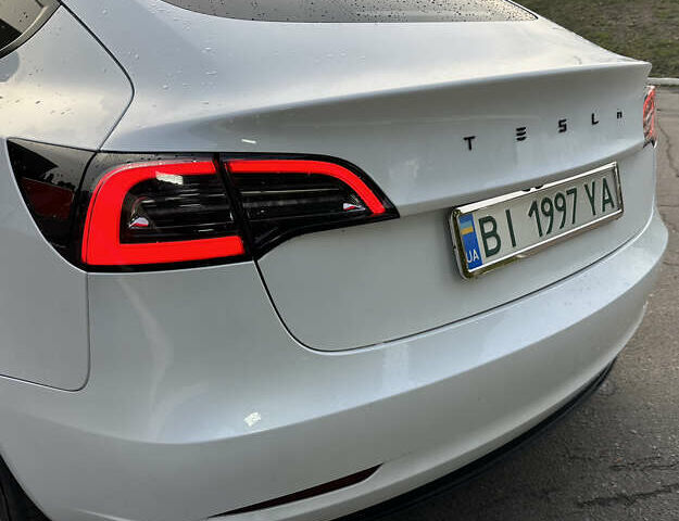 Білий Тесла Модель 3, об'ємом двигуна 0 л та пробігом 39 тис. км за 21990 $, фото 11 на Automoto.ua