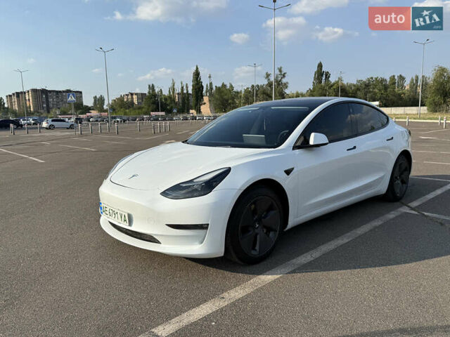 Белый Тесла Модель 3, объемом двигателя 0 л и пробегом 34 тыс. км за 25000 $, фото 4 на Automoto.ua