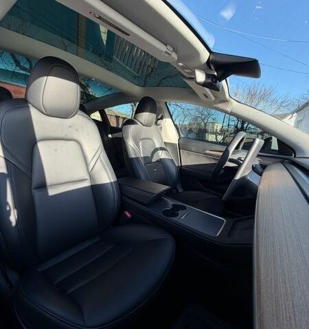 Белый Тесла Модель 3, объемом двигателя 0 л и пробегом 79 тыс. км за 22000 $, фото 10 на Automoto.ua