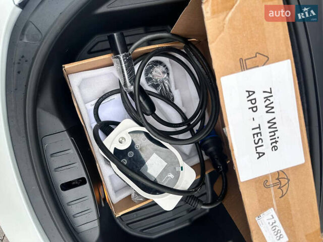 Белый Тесла Модель 3, объемом двигателя 0 л и пробегом 20 тыс. км за 23000 $, фото 9 на Automoto.ua