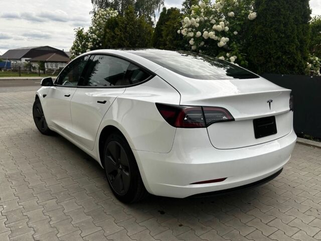 Белый Тесла Модель 3, объемом двигателя 0 л и пробегом 53 тыс. км за 13500 $, фото 9 на Automoto.ua