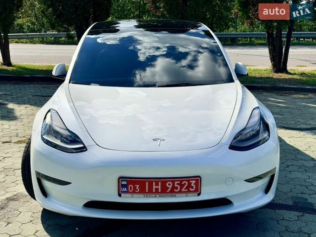 Білий Тесла Модель 3, об'ємом двигуна 0 л та пробігом 208 тис. км за 17800 $, фото 12 на Automoto.ua