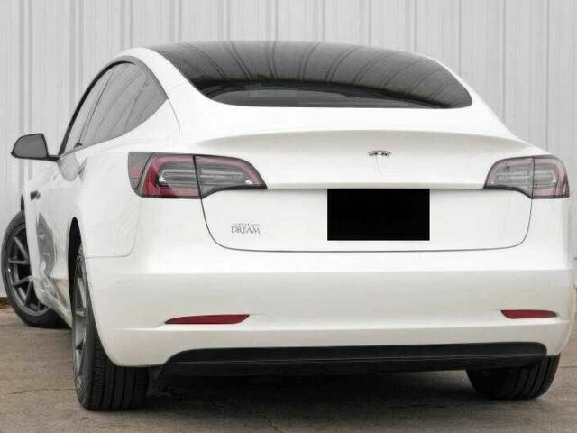 Білий Тесла Модель 3, об'ємом двигуна 0 л та пробігом 10 тис. км за 11000 $, фото 6 на Automoto.ua