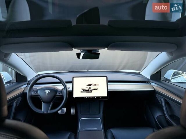Білий Тесла Модель 3, об'ємом двигуна 0 л та пробігом 67 тис. км за 19999 $, фото 38 на Automoto.ua