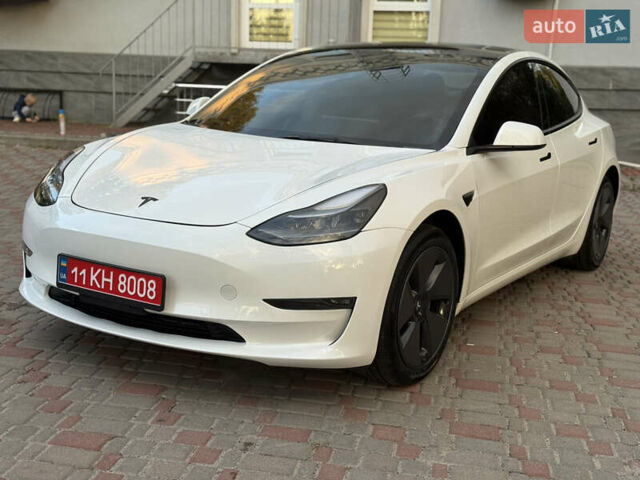 Білий Тесла Модель 3, об'ємом двигуна 0 л та пробігом 4 тис. км за 20999 $, фото 5 на Automoto.ua