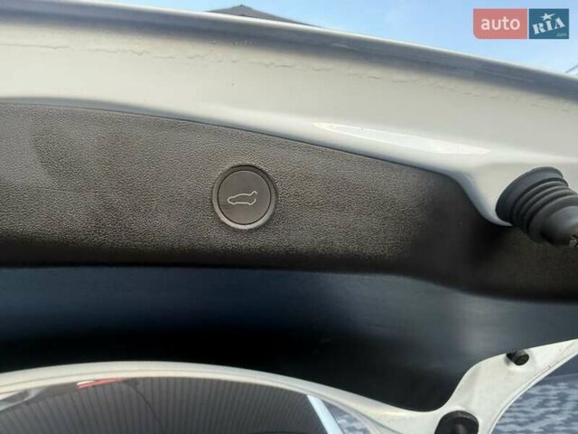 Білий Тесла Модель 3, об'ємом двигуна 0 л та пробігом 67 тис. км за 19999 $, фото 26 на Automoto.ua