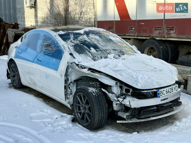 Білий Тесла Модель 3, об'ємом двигуна 0 л та пробігом 46 тис. км за 15900 $, фото 1 на Automoto.ua