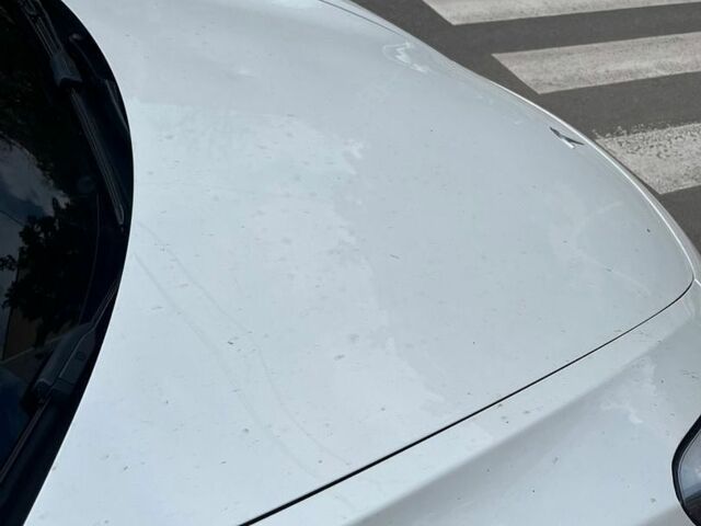 Білий Тесла Модель 3, об'ємом двигуна 0 л та пробігом 47 тис. км за 18500 $, фото 3 на Automoto.ua