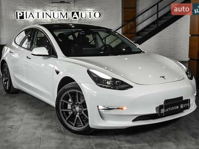 Білий Тесла Модель 3, об'ємом двигуна 0 л та пробігом 2 тис. км за 26900 $, фото 9 на Automoto.ua