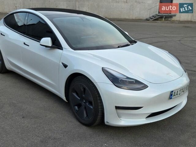 Белый Тесла Модель 3, объемом двигателя 0 л и пробегом 108 тыс. км за 18800 $, фото 4 на Automoto.ua