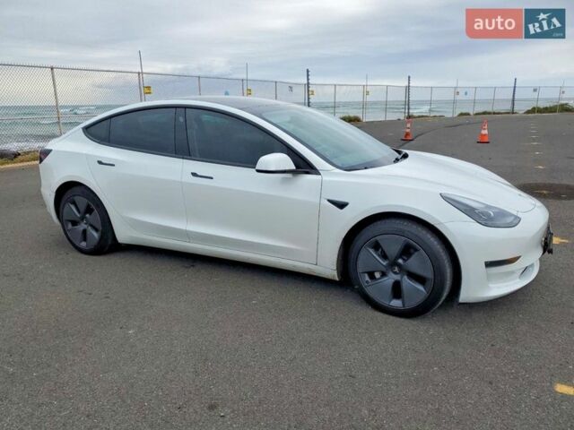 Білий Тесла Модель 3, об'ємом двигуна 0 л та пробігом 40 тис. км за 8000 $, фото 3 на Automoto.ua