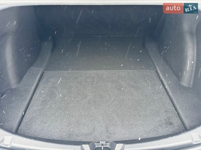 Белый Тесла Модель 3, объемом двигателя 0 л и пробегом 35 тыс. км за 21000 $, фото 26 на Automoto.ua