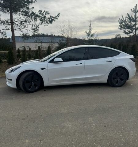 Білий Тесла Модель 3, об'ємом двигуна 0 л та пробігом 40 тис. км за 19999 $, фото 7 на Automoto.ua