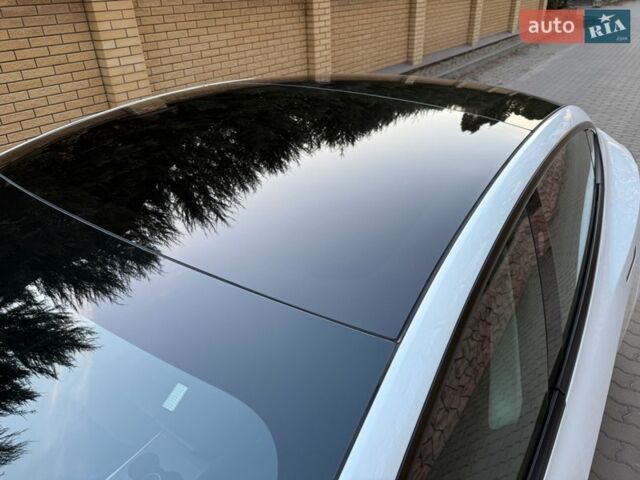 Белый Тесла Модель 3, объемом двигателя 0 л и пробегом 32 тыс. км за 19900 $, фото 12 на Automoto.ua