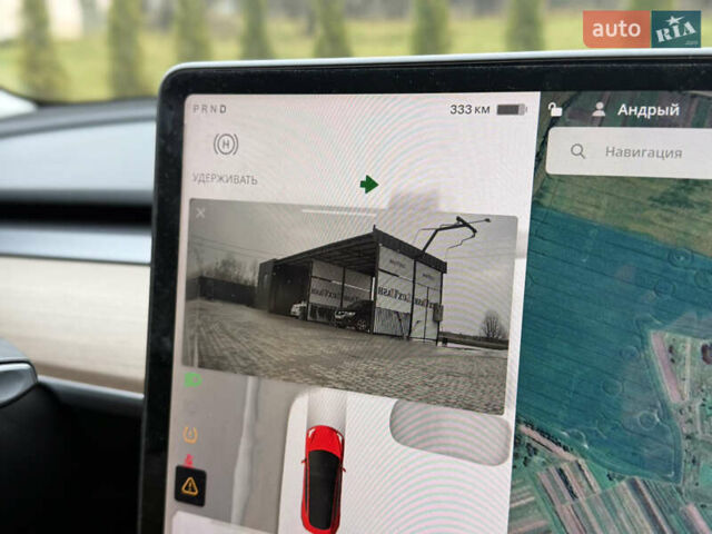 Білий Тесла Модель 3, об'ємом двигуна 0 л та пробігом 70 тис. км за 19999 $, фото 56 на Automoto.ua