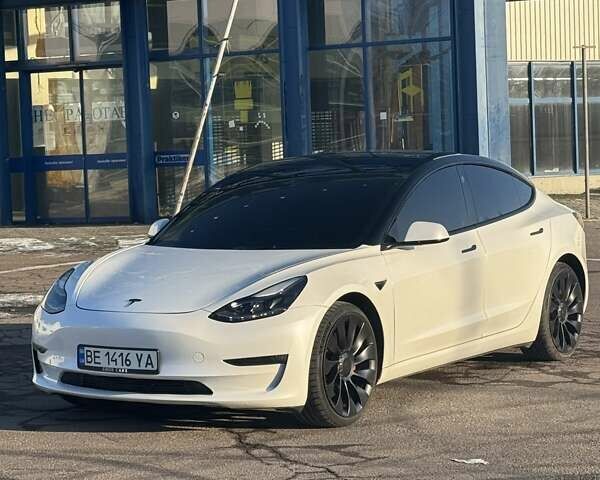 Белый Тесла Модель 3, объемом двигателя 0 л и пробегом 41 тыс. км за 24999 $, фото 8 на Automoto.ua